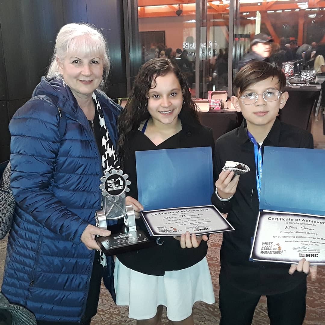 couchpota_doh's tweet photo. #Congrats Ms. Carr &amp; @BroughalMS TVProduction Crew kids for snagging #BestCreativityAward for this year's #WSCAM #competition. Thank you, #PirimalCriticalCare, for taking the time &amp; keeping it interesting for our children's future. #proud #parents #bethlehem #southside #gorockets https://t.co/KTTKZP1M4t