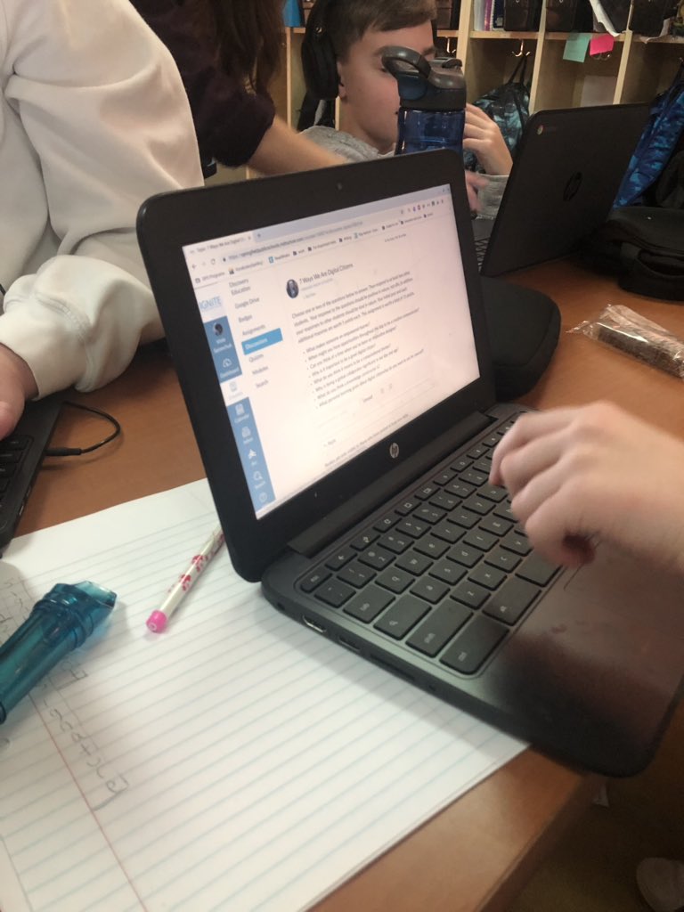 MirSchaefer's tweet photo. Students discussed the “7 Ways” of being a digital citizen video on Canvas by engaging with each other online. #CertifySPS @HickoryHillsSPS @mschristen88 #classroomdiscussions https://t.co/E0kTbNs3cq
