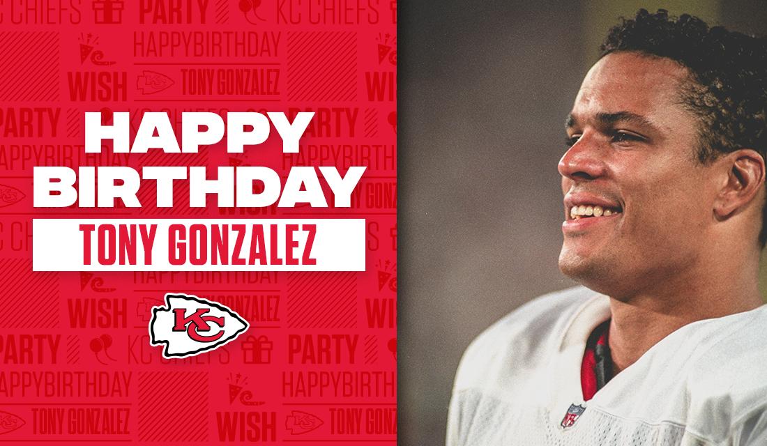 Chiefs's tweet image. Happy birthday, @TonyGonzalez88! 🎁🎂