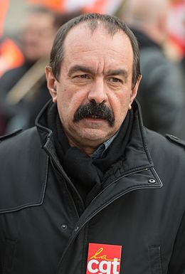 JCrottes's tweet photo. ALERTE ENLEVEMENT !! Si vous avez vu cet homme faites lui savoir qu'un mouvement social est actuellement en cours  !!  #giletsjaunes  #cgt #bigmoustache https://t.co/IoQlAQ6Ige