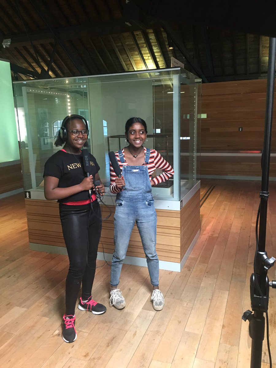 carolinelane_'s tweet photo. Another brilliant day @The_Waterfront with our team of fabulous young people working on the @WOWFilm #ymuno project funded by @FfilmCymruWales Can’t wait to share the film 🎥 @FfilmEducation #callingtheshots #youngtalent https://t.co/2HwcHG4Puq