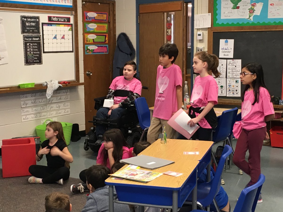 staatsclass7's tweet photo. Pink Shirt Day presentations by social justice group and student government #stop cyber bulling ⁦@stannephoenix⁩ https://t.co/NaMlZBoQMT