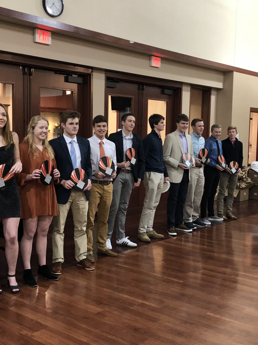 JPIIKNIGHTS's tweet photo. Last night, the AquaKnights were officially named the 2018-2019 MTHSSA Division VII women’s team champions and combined team champions! Senior Austin Kinsler was also named to the all-region second team. Congratulations to the @JPII_Swim team! #goknights https://t.co/Ajaj4qGAE1