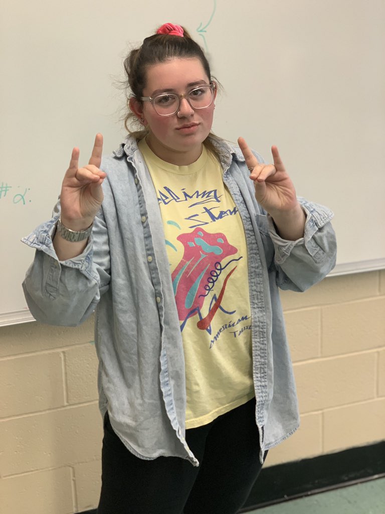 LindyCC2020's tweet photo. Decades day part 2! #dancingqueen #scrunchie #lhsclasswars2020 https://t.co/ZGgqTXZUEq