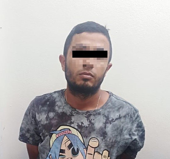 SPyTSolidaridad's tweet photo. Elementos de la Policía Municipal Preventiva, detuvieron a dos sujetos señalados como responsables del atentado con arma de fuego ocurrido en un domicilio de la calle 58 de la colonia Colosio. 

#AyuntamientodeSolidaridad
#SeguridadPìblicaMunicipal
Trabajamos #ConOrdenyEsperanza https://t.co/VQH0511VgU