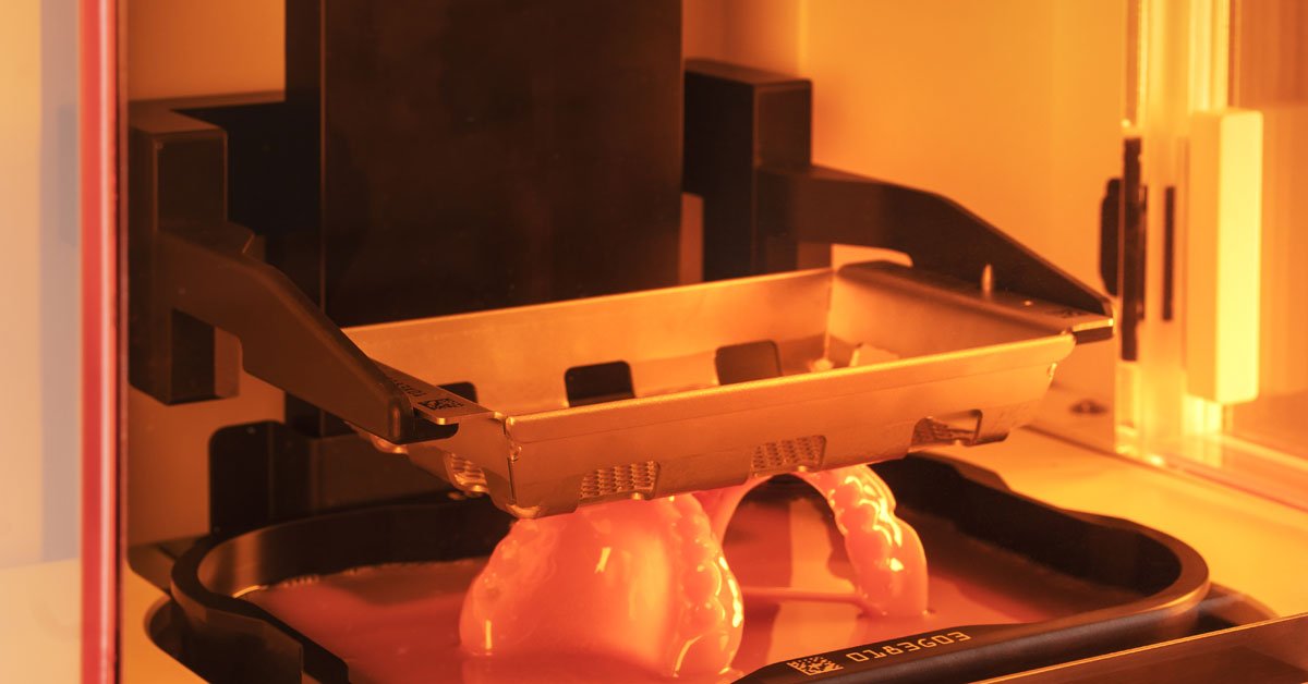 nextdentbv's tweet photo. Rik Jacobs, VP &amp; General Manager Dental at 3D Systems Corporation, shares his vision and journey to redefine digital dentistry with innovations in additive technology. https://t.co/fWd8Z7J9nC #IDScologne #3dprinting #dentistry #letsredefinetogether https://t.co/TOBsF0AeEW