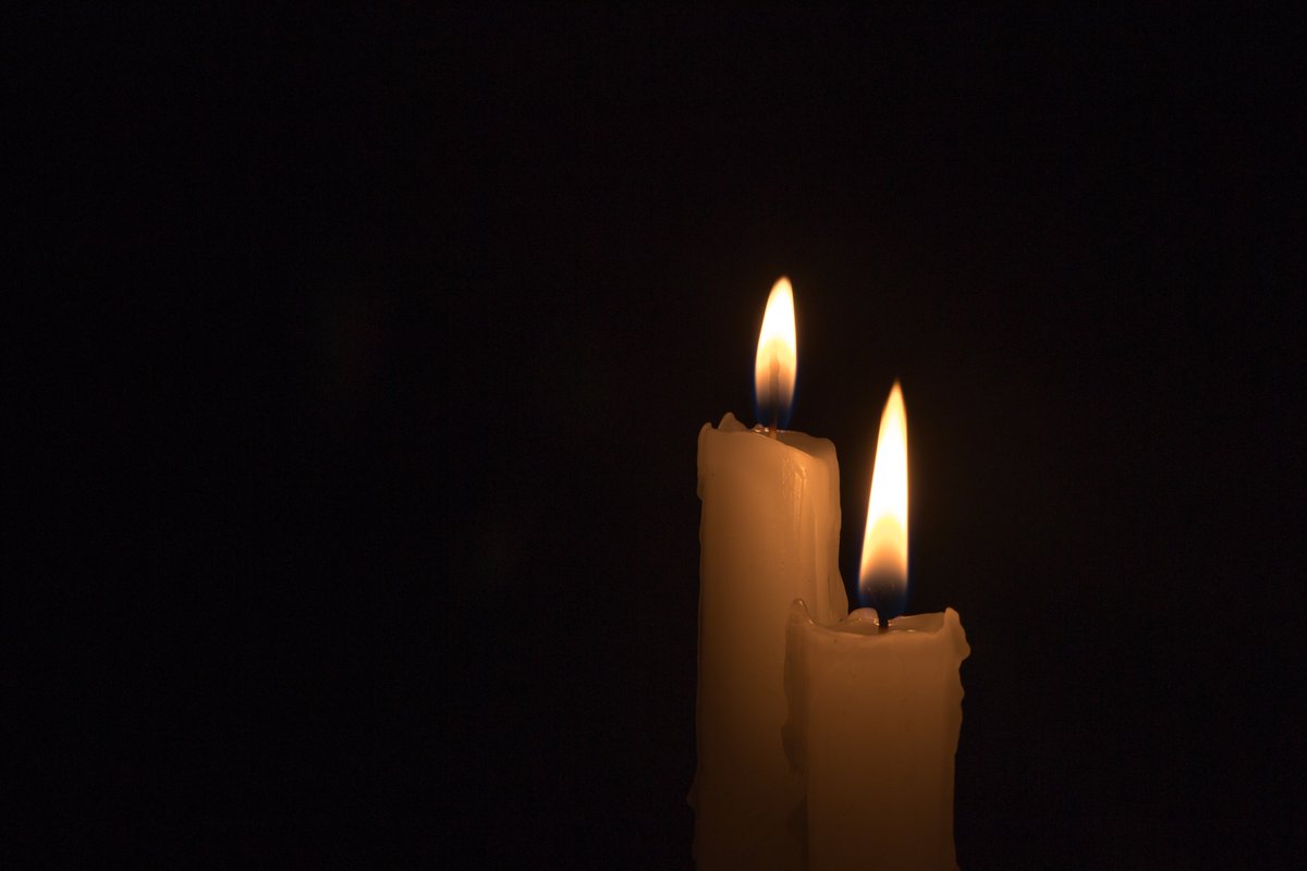 CharMeckSchools's tweet photo. We stand with our Ardrey Kell Knights! CMS will continue to have additional counselors on campus today and in the days ahead. @ArdreyKellHS will wear black on Friday to show solidarity during this difficult time. CMS family, let's show our support by wearing black on Friday, too. https://t.co/Ws4D3z7jvR