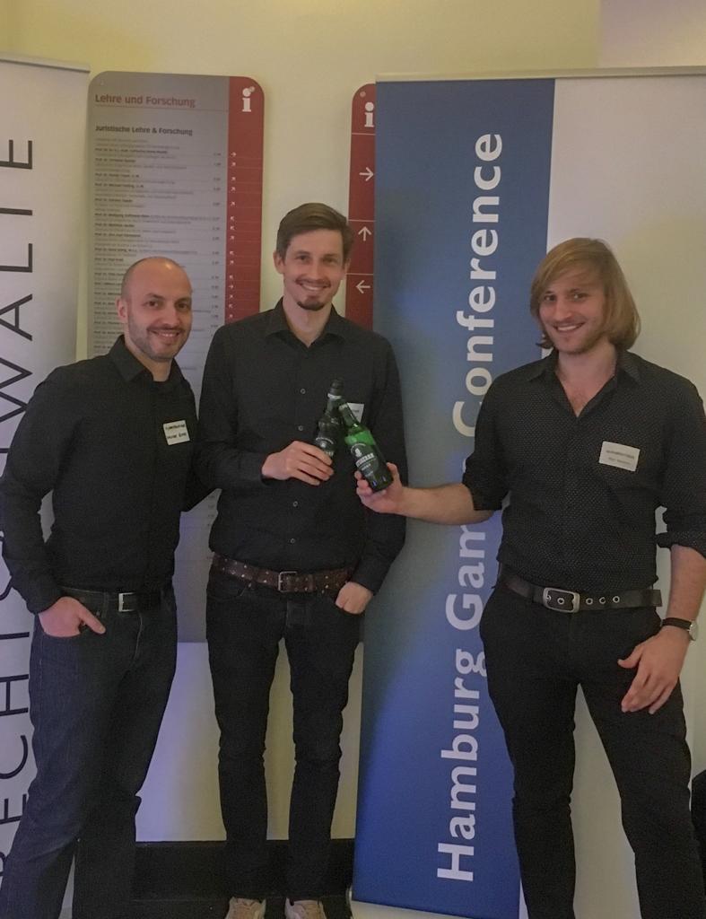 Klangzeichner's tweet photo. Great get-together at the #HamburgGamesConference. Shout-out to the @NerdStarTv Team, Jordan from @VRnerds, and @SenaTab. Was happy to share beers and ideas with you guys! Many thanks to #audioboutique, @IndieArenaBooth, @THREAKS and #supercrowd for the invitation!
#klangzeichner https://t.co/UQj17CCyPT
