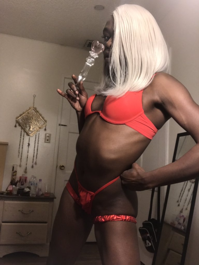 aaliyahbanksxxx's tweet photo. For 12.99 a Month You Can Cum See How Far This Pretty Glass Dildo Goesπ¦πβ€οΈπππ #ABANKsπΈπ³
https://t.co/bmkXkyjJJz https://t.co/7YxWe6pJab