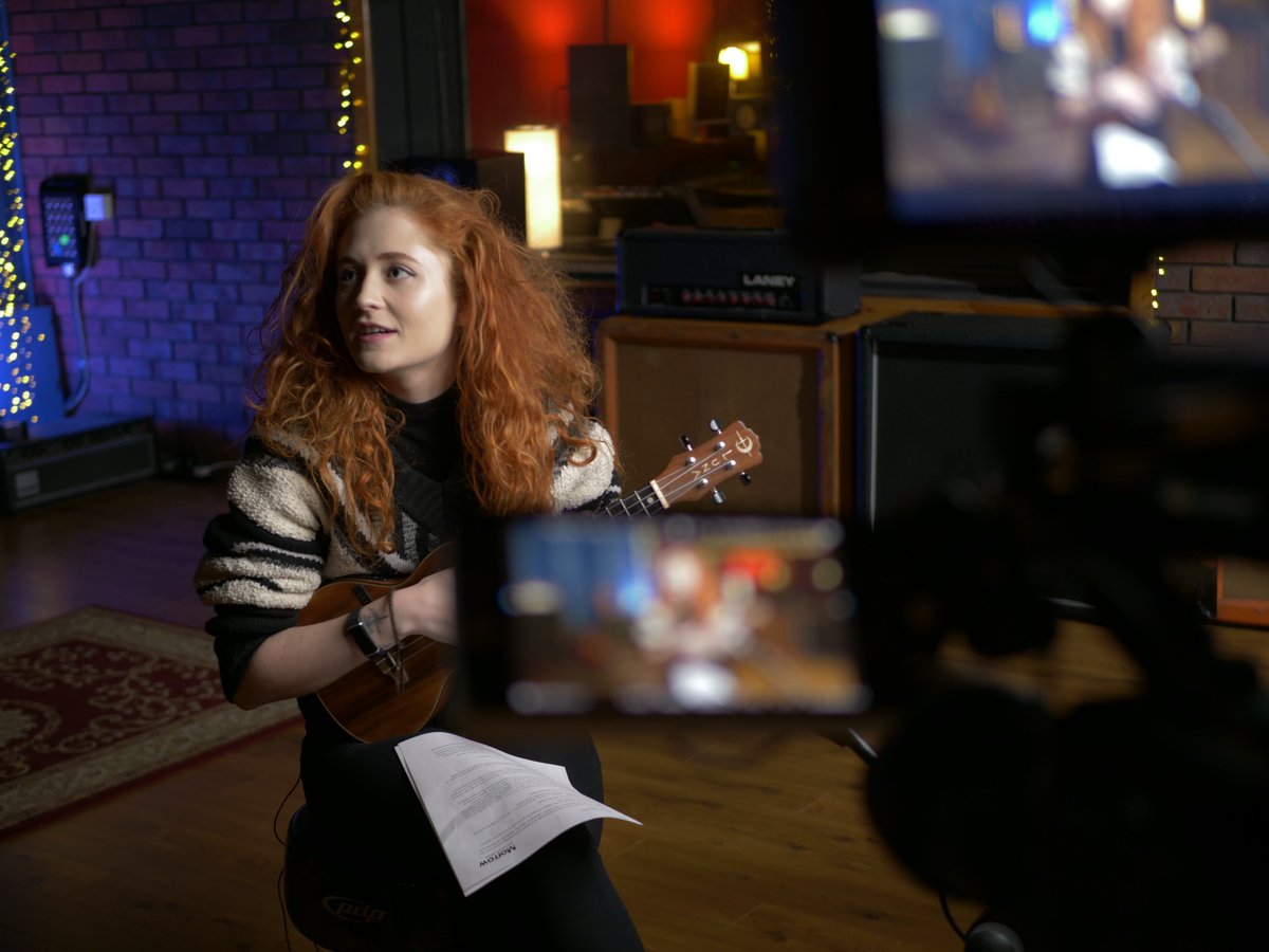k8bfinn's tweet photo. Filming today with the amazing and talented @JanetJealousy for more of our @BBC_Teach creativity videos #whatastar @MorrowComms #morrowcommunications https://t.co/wpIGrcV38l