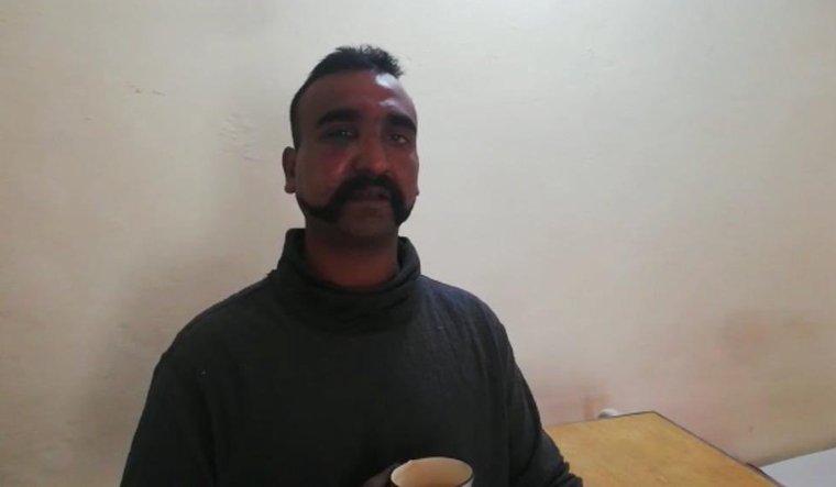 Geeta195's tweet photo. Brave son of Mother India 🇮🇳🇮🇳

 #WingCommander 🛩️ #AbhiNandan 
 Entire nation stands with you… We all are Praying for your safe return… 🙌🙌🙌🙌🙌🙌🙏🙏🙏🇮🇳🇮🇳🇮🇳🇮🇳🇮🇳🇮🇳🇮🇳🇮🇳🇮🇳 #BringBackAbhinandan https://t.co/lbQ2lGt0bB