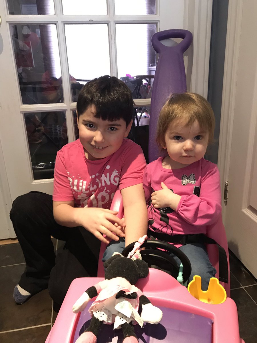 lucabearsmom's tweet photo. It’s pink shirt day. Check out these cuties all ready for spirit day. #bpsis50 #notobullies @Tornadohowl https://t.co/oaN47em5tG