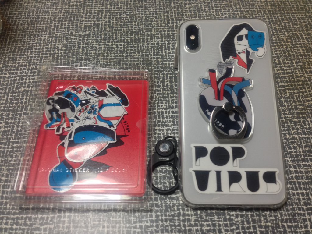 よーこsun おっか３ 直接 Iphoneに貼るのは抵抗があったので 透明ケースにステッカー挟んでpop Virusケータイにしてみました Popvirus Tour T Co 84onmobbqr Twitter