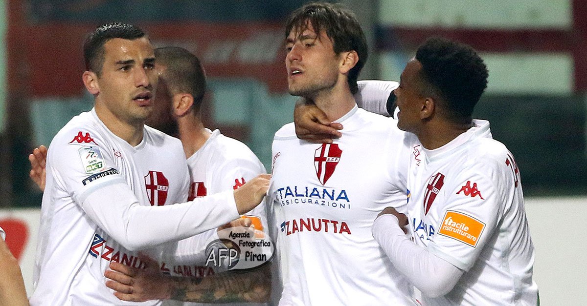 PadovaCalcio's tweet photo. Sala Stampa #PadBre Davide Mazzocco: “Segnare davanti ai propri tifosi è emozione indescrivibile. Sono contento per il gol, ovvio che preferivo non segnare ma vincere, ma adesso pensiamo a #PadCro che è uno scontro diretto”. https://t.co/7WbKSnRvca https://t.co/tu2XpZBi7W