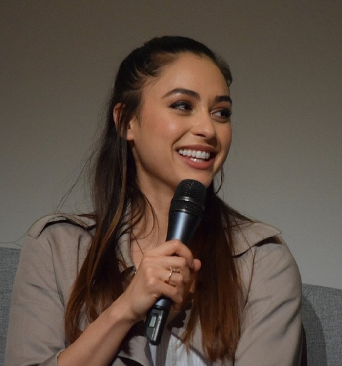 OutlookLinzz's tweet photo. She really is the cutest. Happy birthday our queen Lindsey 😍💙 #lindseymorgan https://t.co/yq2AyN3cQ7