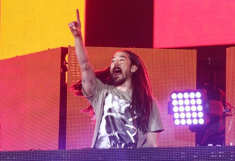 CelebrityDirInc's tweet photo. Forbes List of Highest Paid Celebrity DJs never ceases to amaze!
https://t.co/a9iXu7vnHm
#eventplanner #eventprofs #DJ #celebrityDJ #DiscJockey https://t.co/WAAcRsWq6k