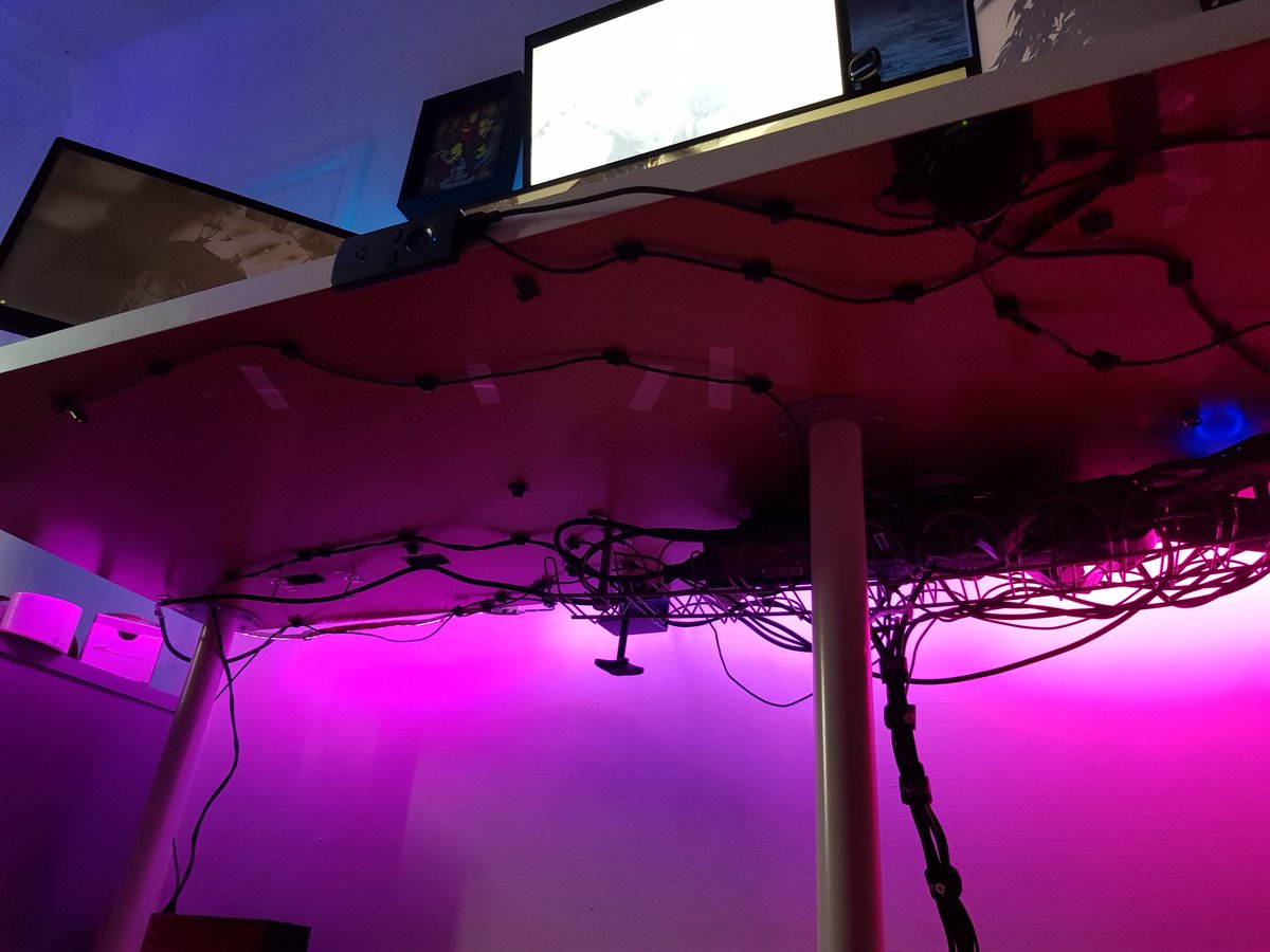 MelodicDesigns_'s tweet image. My baby is now cable managed