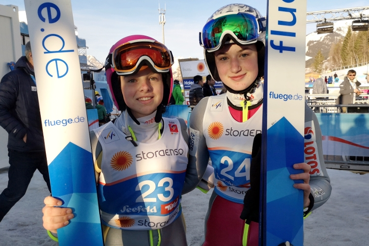 Skijumpingpl's tweet photo. Maren Lundby mistrzynią świata w skokach narciarskich! My cieszymy się z udanego debiutu Polek w tej imprezie - 23. Kamila Karpiel, 34. Kinga Rajda. Ogromne brawa dla naszych dziewczyn! 💪🇵🇱👏 Czekamy na wasz występ w sobotnim mikście 👍 #Seefeld2019 #skijumpingfamily https://t.co/2Xgt2bkOYX