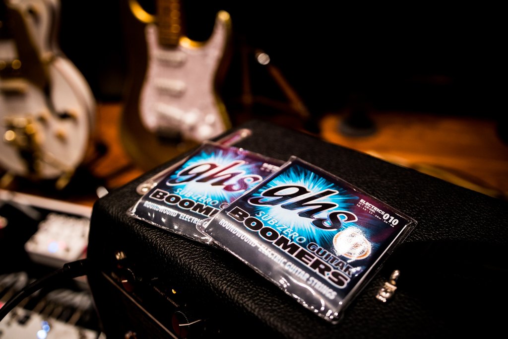 ghsstrings's tweet photo. Boom goes the dynamite! Our #subzero #guitarboomers are corrosion resistant and suitable for all genres of music.
Photo: #matthewphillips
#guitarboomers #subzeros #ghsstrings https://t.co/sWyYBebirP