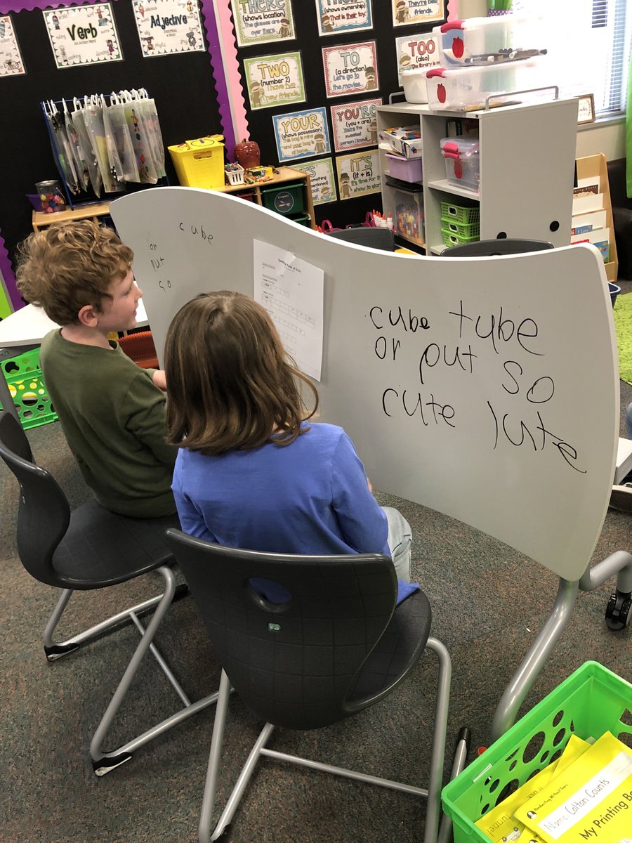 mrslaurenbenner's tweet photo. Classroom furniture helps personalize learning for students' needs in 1st grade @Longbranch_Elem #misdmoveit #MISDProud https://t.co/aOpGyarWsq