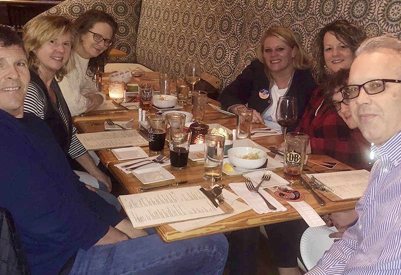 CCSrightnow's tweet photo. 😀👏🎉Thanks for the great hospitality, Lulu Birds Kitchen @BirdsLulu ! Our Gloucester parents had a great time gathering there for a Seahorse Pride event! #ccsParents #GloucesterVA #DayStudents #DaySchool #BoardingSchool #Virginia #since1921 https://t.co/zFMWeNstVW