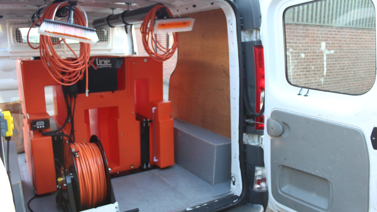 xlinesystems's tweet photo. Todays installation 500ltr delivery 1 man in Trafic pole tidys and  electric reel. For a quote please call 0115 9394444 or email  info@xline-systems.co.uk https://t.co/RwaFhNoHzu