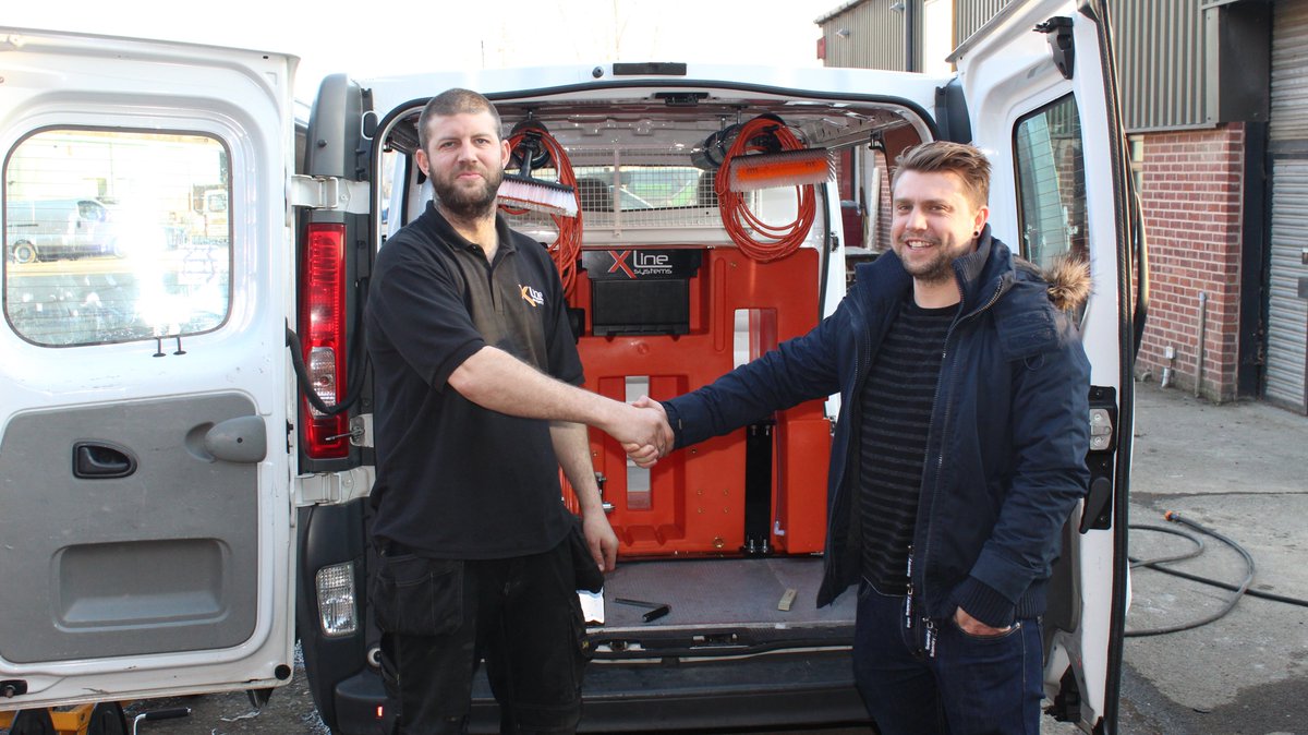 xlinesystems's tweet photo. Todays installation 500ltr delivery 1 man in Trafic pole tidys and  electric reel. For a quote please call 0115 9394444 or email  info@xline-systems.co.uk https://t.co/RwaFhNoHzu