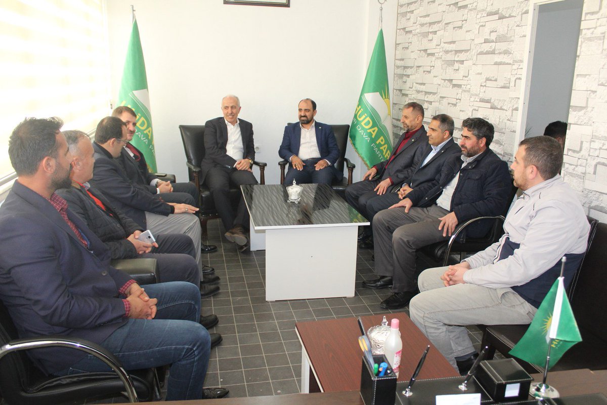 HÜDAPAR Mersin İl Başkanlığını MHP Akdeniz İlçe Başkanı Mehmet GÖVERÇİLE’yle  birlikte ziyaret ettik.
   
  M. Mustafa GÜLTAK
  Cumhur İttifakı AK Parti Akdeniz Belediye Başkan Adayı
   
  #Cumhurİttifakı
  #ÖnceMilletÖnceMemleket