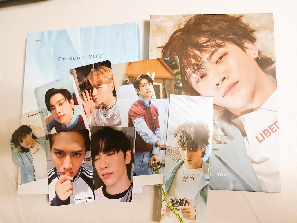 parkjinyoung092's tweet photo. My Present: You album!
I was lucky i got 4 PCs in a JB version photobook & it was my JINSON with jinyoung lyric card, JB bookmark & JB clear PC.ππππ€£π€£π€£π€£π΄ππ
#GOT7 #κ°μΈλΈ #GOT7_PresentYOU
#JUS2 #GOT7_Focus @GOT7Official
#MyJJJP #HolyJTrinity #JB #Jackson #Jinyoung https://t.co/VwA6M6fakE
