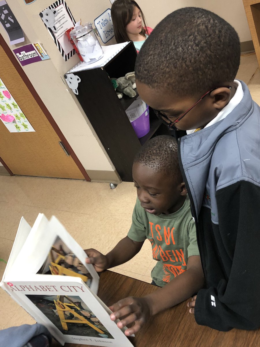 MissMerryfield's tweet photo. Reading Playdates! @RachelLawsontx check out the first picture! @HatfieldElem https://t.co/MEJEdzbKDH