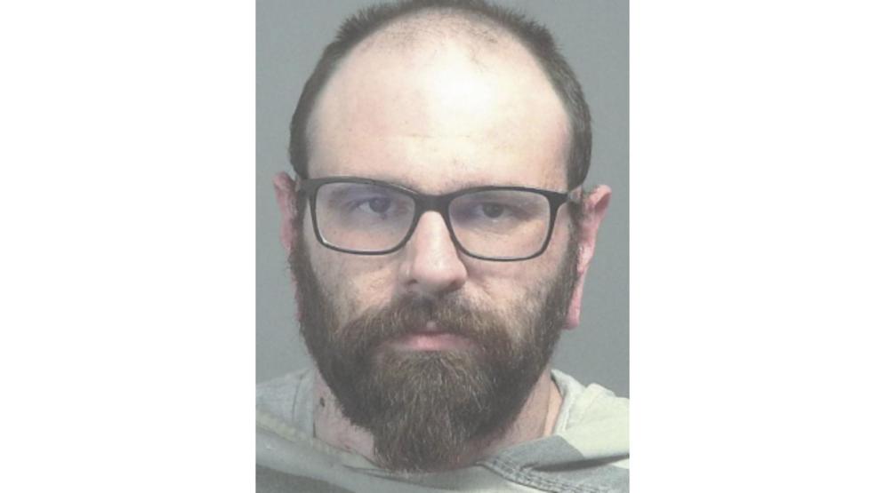 7NewsDC's tweet image. Tennessee man accused of dipping testicles in customer&apos;s salsa before online delivery wjla.com/news/offbeat/t…