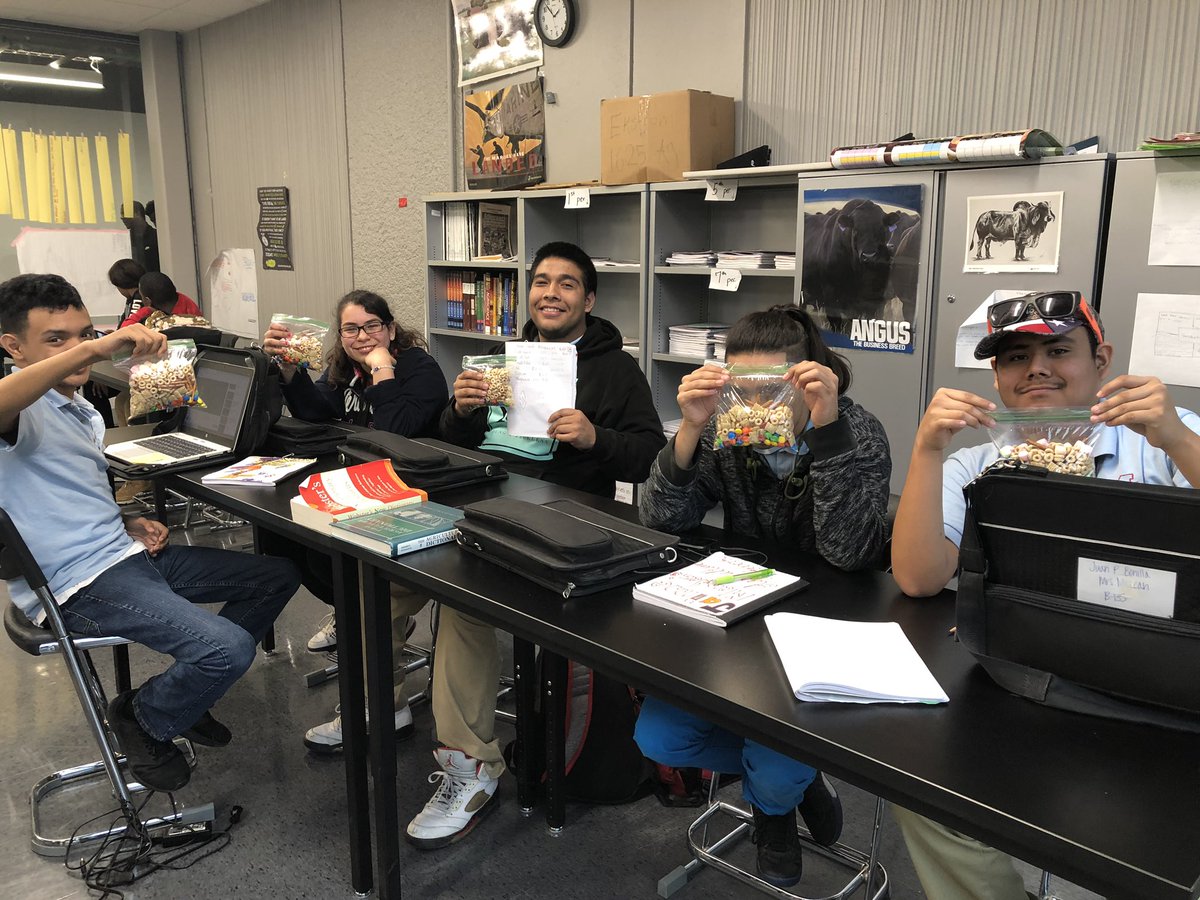 mekstrom13's tweet photo. Falling behind on my classroom activity bragging! This month, Livestock Production made their own feed based on researched rations and percentages! @ag_dept @TeamHISD @A180_HISD @ffa_alumni @MHSAAMarlins #TeachAG https://t.co/8YpcI9nTfG
