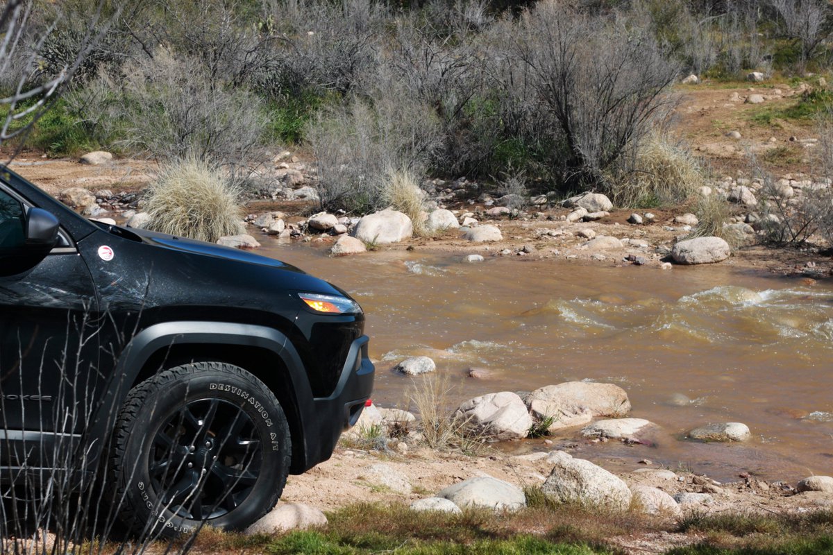 findfrontiers's tweet photo. Was hoping for an up close view of the snow on the Four Peaks yesterday, but the road is closed part way up. Still turned out to be a nice little drive, its fun to actually see running water in the usually dry creek beds. #FourPeaksWilderness #Arizona #Jeep #jeeplife #outdoors https://t.co/6fzArJLSYn