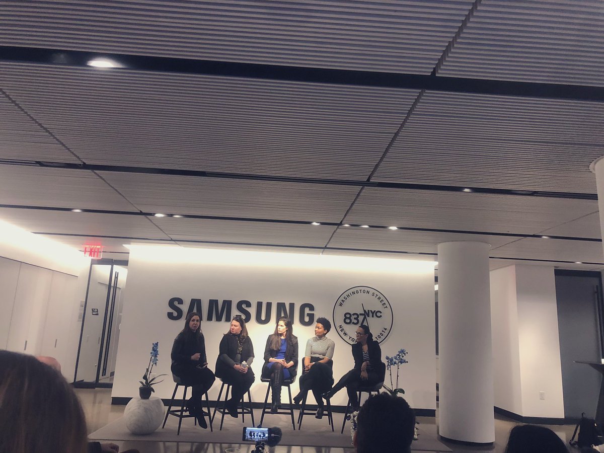 VelocityWW's tweet photo. Great event last night @Samsung837 for the Retail Innovation Lounge! Great insights on future of retail!  @SamsungSDSA @remodista @annemarie_ams https://t.co/gRkLyoDGxT