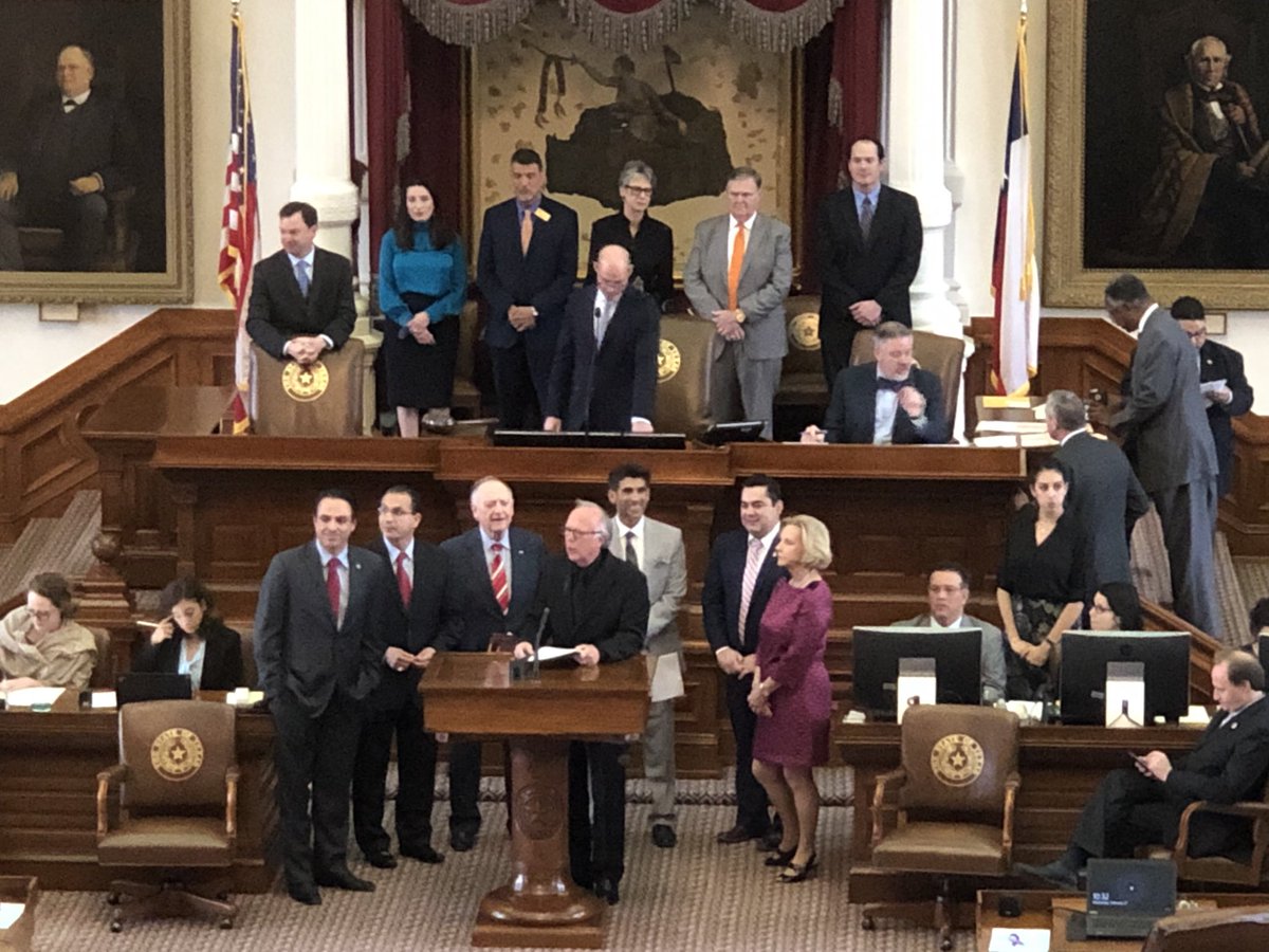 toddahunter's tweet photo. Today I introduced HR 567 declaring it Coastal Bend Day at the Texas Capitol. Thanks to all leaders and friends who are visiting us today! #TXlege #CoastalBendInAustinTX2019 https://t.co/QYMmdcCeum