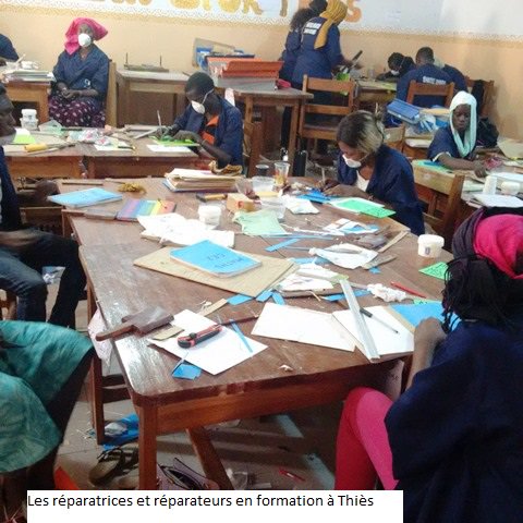 CanEmbSenegal's tweet image. 3 weeks of training in📚 book repair for 62 #young people incl. 43 #girls in Thiès 🇸🇳#Senegal ,thanks to @DevCanada textbook preservation project urlz.fr/8muf . @CCNBOfficiel project responds to a real need! #HerVoiceHerChoice #SDG4 #SDG7 #education 🇨🇦#Canada  @221Men
