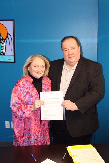 ISC_Ontario_RDG's tweet image. Congratulations, Chief Maracle. The Letter of Approval for @MBQTMT&apos;s water treatment plant phase 2 project has been signed and construction is scheduled to start this spring.