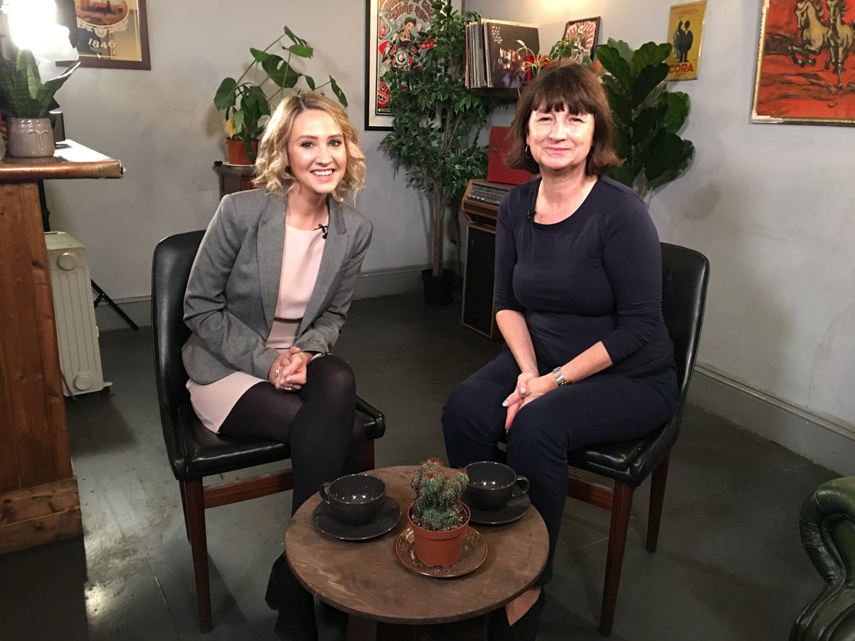 WhatsUpTvUK's tweet image. Jackie Fosbury a Diabetes Psychotherapist describe Type 1 Eating Disorders as a way of control in a Type 1 Diabetics life. From numerous hospital appointments and constant need to monitor their blood sugar levels #T1ED #WUTV