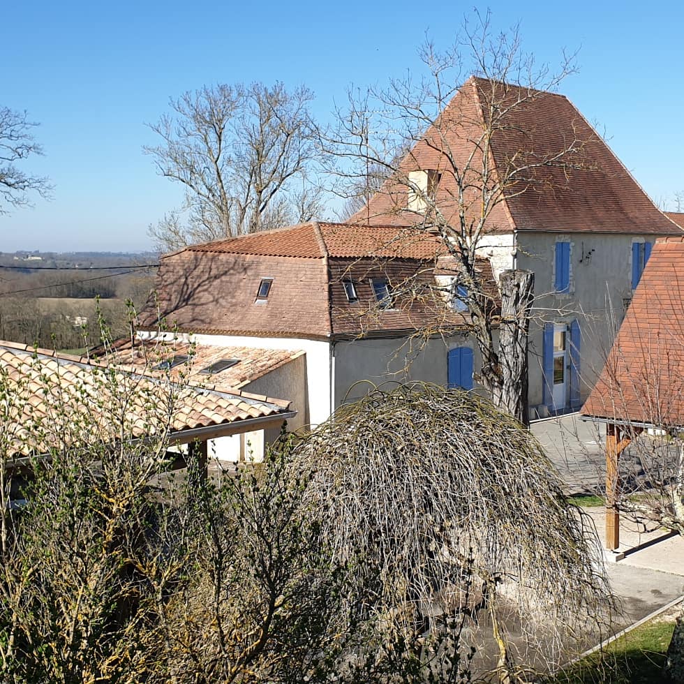 CluzeauSchool's tweet photo. Spring is in the air at Le Cluzeau 🌞 https://t.co/hWpr0N8xEr