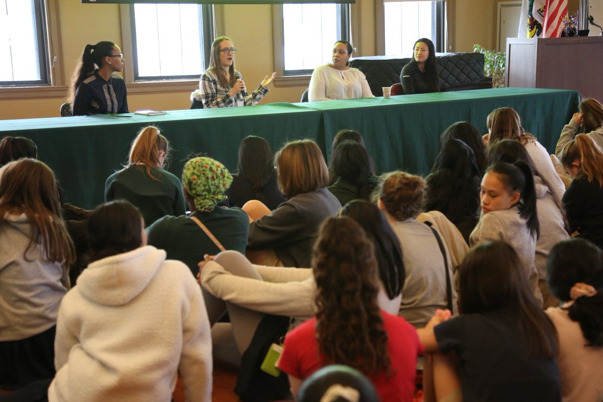 kentplaceschool's tweet image. Middle Schoolers heard from a panel of #womenengineers Wednesday morning. Students learned about their careers and what it is like to be a woman in the engineering field. #kpsstem #engineersweek