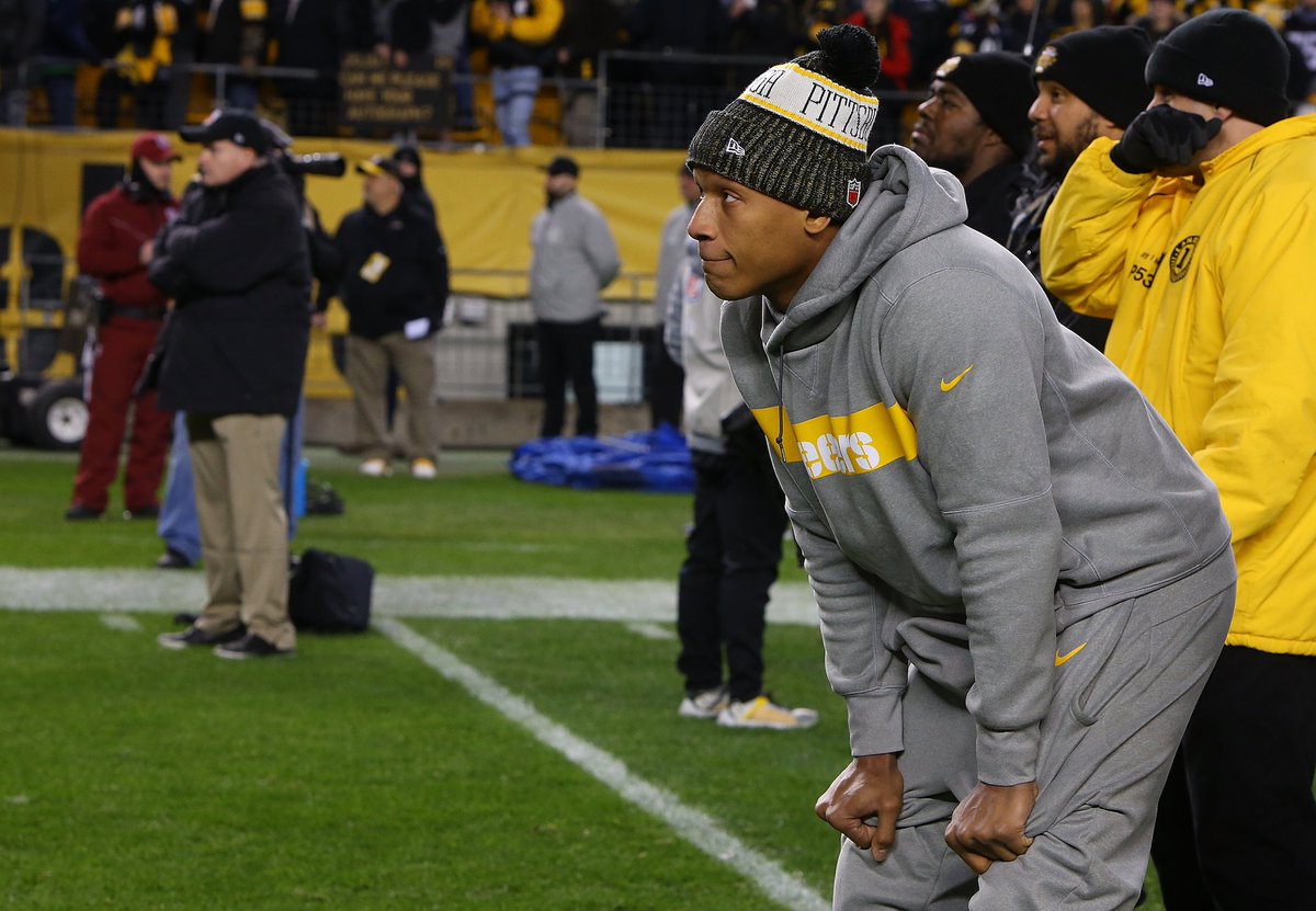 247Sports's tweet image. Steelers GM Kevin Colbert confirms at the NFL Combine that Ryan Shazier won't play in 2019 but is working hard to get back:

247nfl.co/2ECjA0R