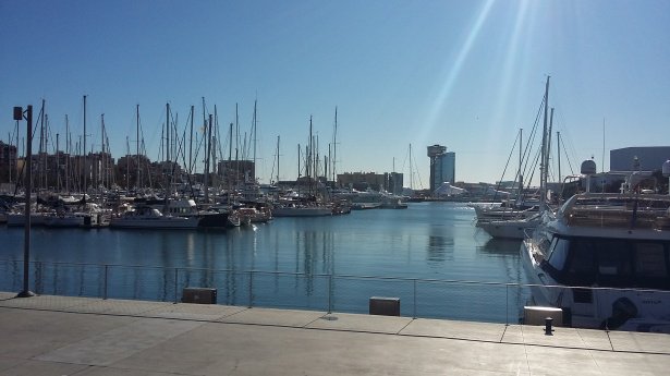 BedsAtZZZ's tweet photo. Amazing weather out here in #Barcelona and looks like it's set to continue for the rest of the week! 😍😊 

... although hear the UK isn't too bad either! 😉

>>>> https://t.co/tfvfGvXNG5 https://t.co/jT488ilmnH