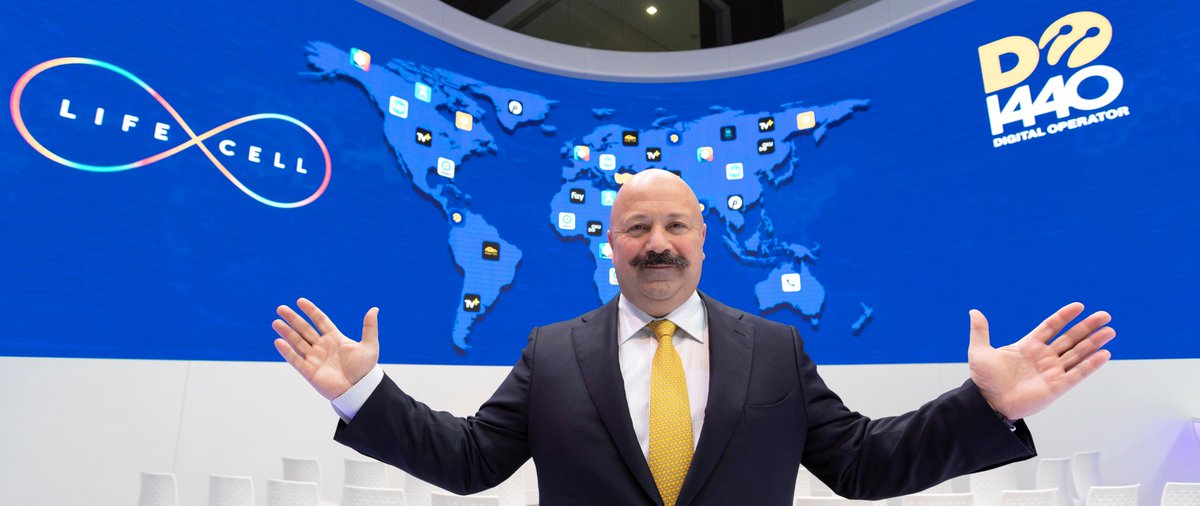 Turkcell's tweet photo. Dijital Operatör vizyonumuz ve 1440 dakika stratejimiz dünyaya yayılıyor! #MWC19’da 3 kıtada, 9 operatör müşterilerine lifecell Dijital servislerimizi sağlayacağımızı duyurduk! Canlı yayınımızı kaçıranlar ve tekrar izlemek isteyenler için 👉 https://t.co/Df7PDZh5Q7 https://t.co/XJmPrhK3Uw