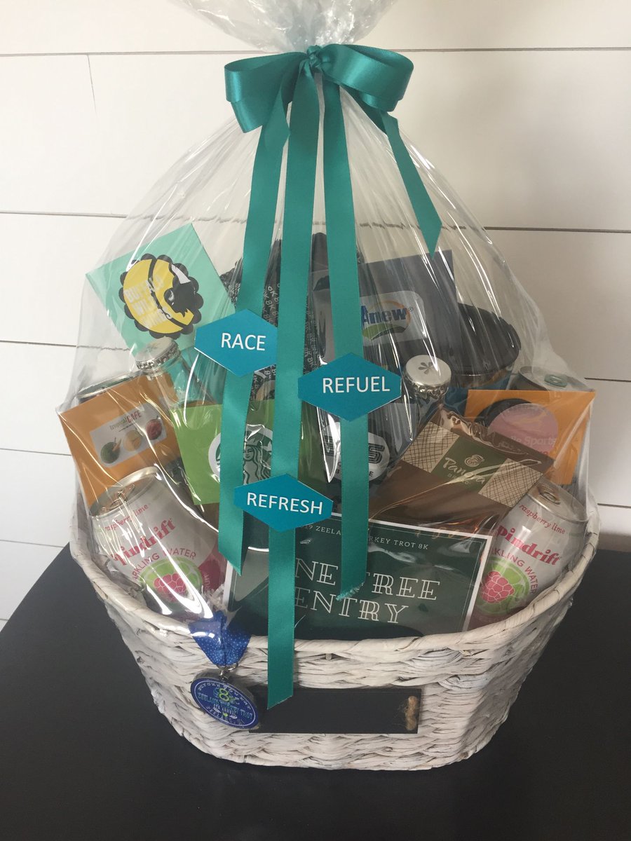ZeelandBoosters's tweet photo. Team Basket Reveal Time!
✅Rest, Refresh, Refuel- East Girls Track🐥👟
Purchase your event tickets 👉🏻 https://t.co/d8C9njs9eJ

#halloffamezeeland #ZEHS #ZWHS #ZABC  #ZPS #zeelandboosters https://t.co/oaKAfGOklh