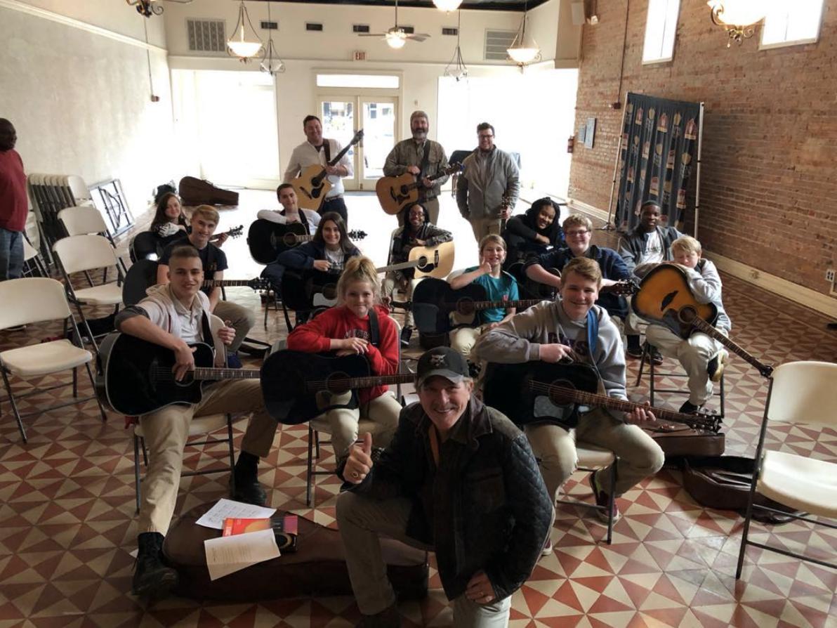 KixBrooks's tweet photo. Congratulations to all you Hot Pickers in Winnsboro at our Princess Theatre Guitar program! #smokinit https://t.co/P82xtWlofR