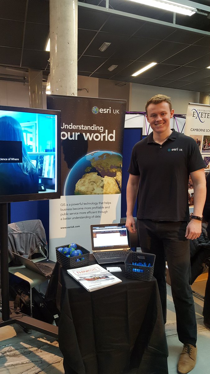 IsabelClouting's tweet image. We had a great day at @EarthSciPlymUni&apos;s GeoCareers Fair! Chatting to the students about @esriuk and the world of GIS! #GIS #Esri #GeoCareersFair2019