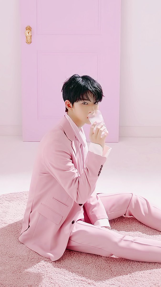 510_gif's tweet photo. #배진영 배경화면 
https://t.co/zxgiRNmtgg
https://t.co/Z83AUy2uHA https://t.co/62kfYVu64r
