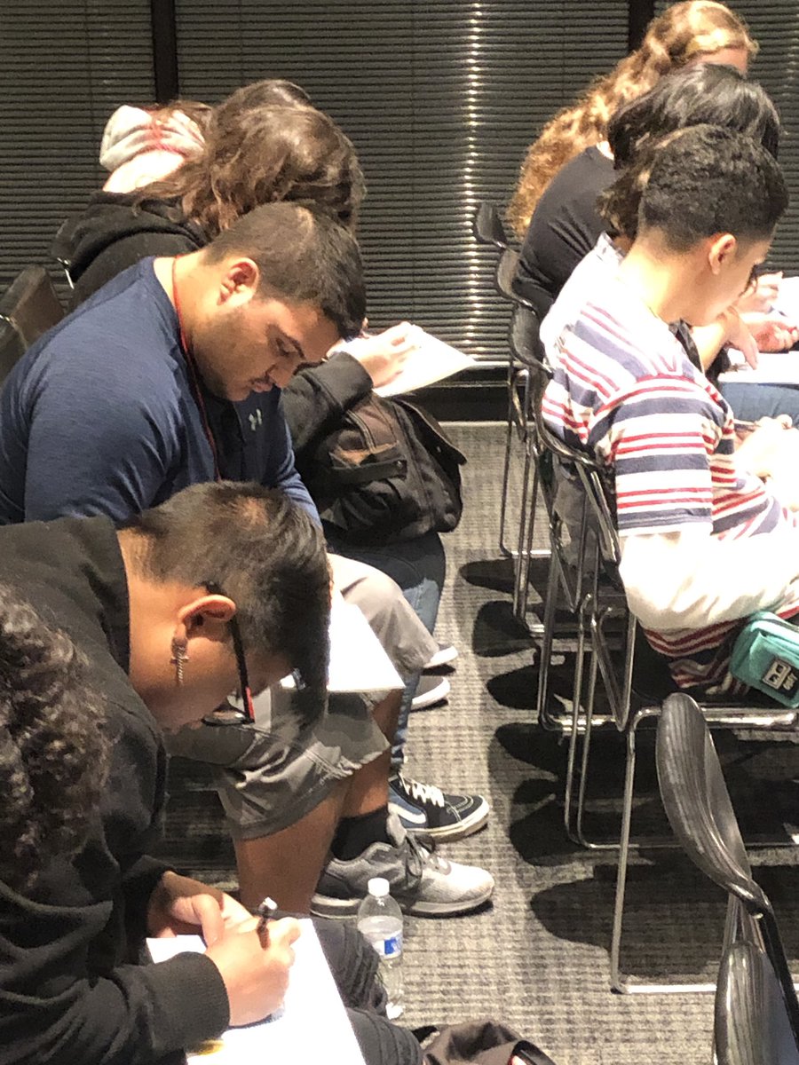 gthstellsher's tweet photo. Graphic Design class and Art pathway students visited ArtCenter College of Design in Pasadena. Fantastic opportunities for continue education after graduation @GrandTerraceHS @luvmylife99 @CRYROP @donnarobinsonc1 @cryropsuper @GTHSGraphics https://t.co/8h3RObiTPy