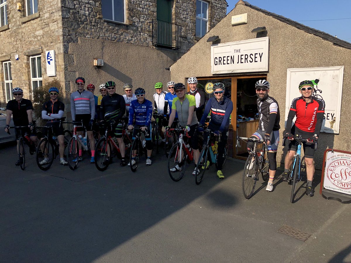 PMM_NeilWelsh's tweet image. What a splendid afternoon for an unseasonably pleasant @pmm_acc #TwoWheeledProfessionals #CycleNetworking ride