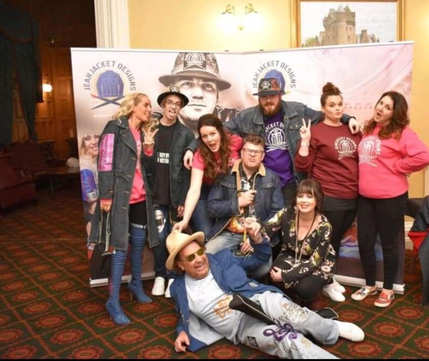 debbiefennella's tweet photo. #Modelling #Catwalk #JeanJacketDesigns #JoshMayhook #RachelMayhook #DeanMayhook #BAFW #BrlfastCastle #WorldEqual #ShelleyRodgers #KieranSherry #SteveKnight #KinghtVisionPhotography #HopeFM #Radio #GoughandFennellashow #EqualMagazine #Modelslife https://t.co/ibFHevARzP